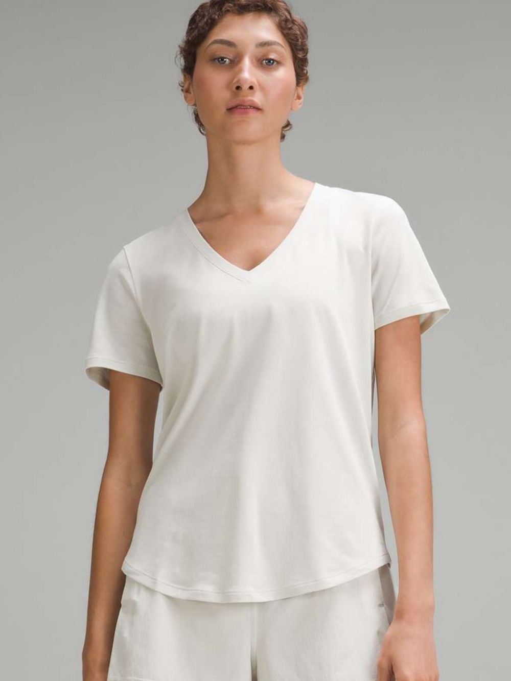 Lululemon Classic White Love Tee V-Neck Pima Cotton Basic Tee. Size 6